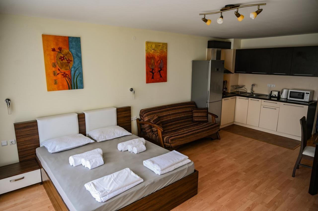 Panorama Fort Beach, Фамилно студио Deluxe Свети-Влас Экстерьер фото